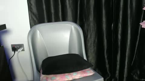 bella online show from November 2025 08:41:01 PM