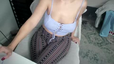 bigb00tijudy online show from November 2025 03:00:01 PM