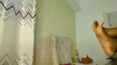 bigbaby004 online show from December 2025 02:56:02 PM