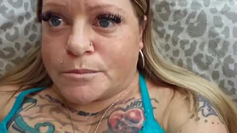 Snapshot of bigblueeyesmomma chatting on January 2025 05:51:02 PM Tiffany online show from January 2025 05:51:02 PM