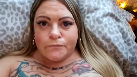 Snapshot of bigblueeyesmomma chatting on January 2025 11:04:02 PM Tiffany online show from January 2025 11:04:02 PM