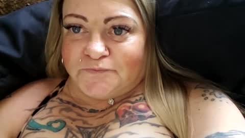 Snapshot of bigblueeyesmomma chatting on March 2025 08:59:01 PM Tiffany online show from March 2025 08:59:01 PM