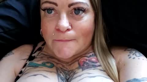 Snapshot of bigblueeyesmomma chatting on March 2025 10:30:02 PM Tiffany online show from March 2025 10:30:02 PM