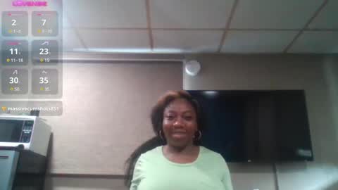 Snapshot of bigboobs_bouncin chatting on March 2025 07:54:02 PM Ashley online show from March 2025 07:54:02 PM