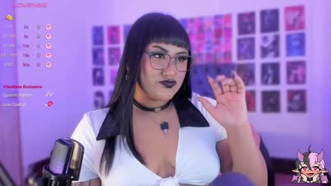 Snapshot of bigboobs_cloe chatting on October 2025 05:20:02 PM bigboobs cloe online show from October 2025 05:20:02 PM