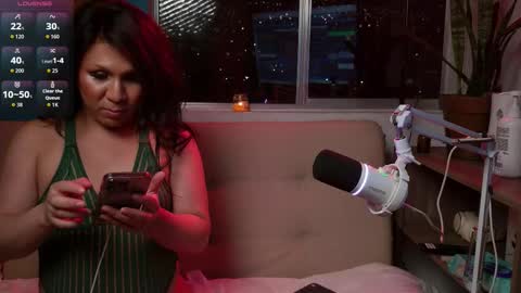 Snapshot of bigboottyxxx chatting on October 2025 06:47:01 AM kyra Moor online show from October 2025 06:47:01 AM