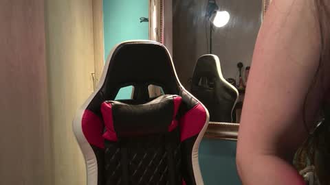 Snapshot of bigboottyxxx chatting on November 2025 02:02:02 AM kyra Moor online show from November 2025 02:02:02 AM