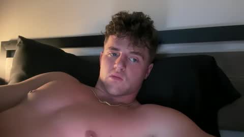 Snapshot of bigbootyburger1 chatting on March 2026 08:03:01 PM bigbootyburger1 online show from March 2026 08:03:01 PM