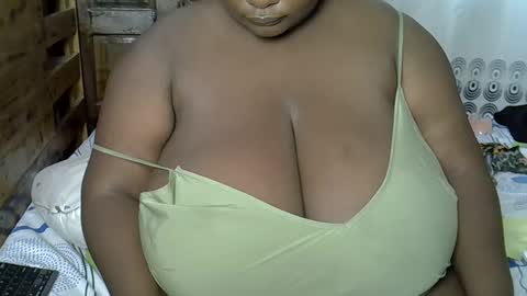 Snapshot of bigchocotities chatting on February 2025 11:09:01 AM bigchocotities online show from February 2025 11:09:01 AM