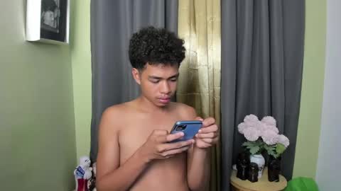 Snapshot of bigcock_moreno chatting on December 2024 01:29:01 AM Nj online show from December 2024 01:29:01 AM