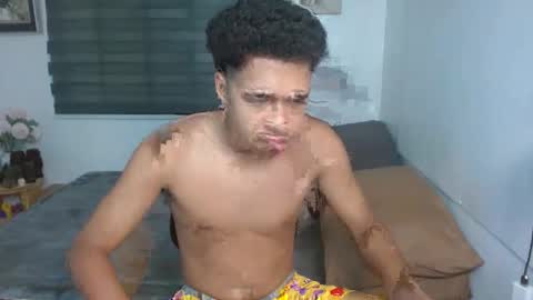 Snapshot of bigcock_moreno chatting on November 2025 04:37:01 AM Nj online show from November 2025 04:37:01 AM