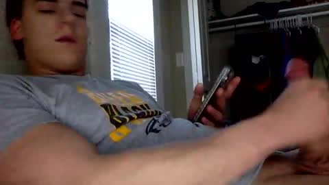 Snapshot of bigdick2919350474 chatting on April 2026 12:35:02 PM bigdick2919350474 online show from April 2026 12:35:02 PM