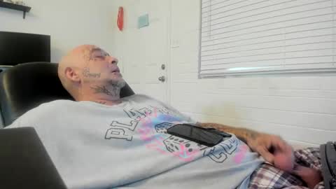 bigdickpiercedtattoos online show from September 2025 07:30:01 AM