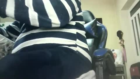 bigfish22222 online show from December 2025 05:15:02 AM