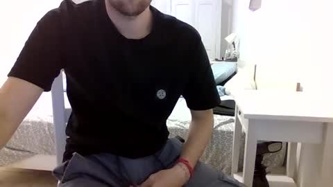 Snapshot of biggbaguette1 chatting on October 2025 03:34:01 PM biggbaguette1 online show from October 2025 03:34:01 PM