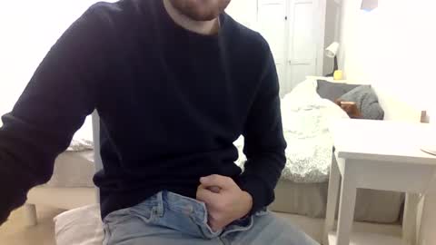 Snapshot of biggbaguette1 chatting on January 2026 12:31:01 PM biggbaguette1 online show from January 2026 12:31:01 PM