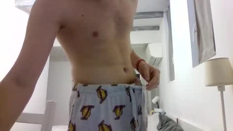 Snapshot of biggbaguette1 chatting on February 2026 03:48:02 PM biggbaguette1 online show from February 2026 03:48:02 PM