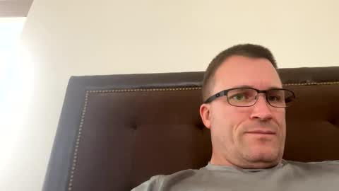 bigger22332233 online show from December 2024 07:43:02 PM