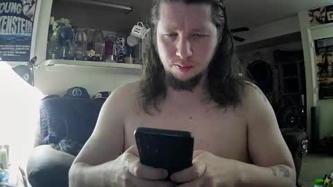 biggerisbetter21 online show from February 2025 05:30:01 AM