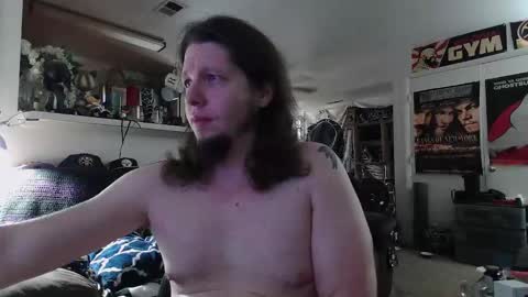 biggerisbetter21 online show from September 2025 03:56:02 PM