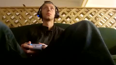 Snapshot of biggestboiiii chatting on January 2025 11:43:02 PM biggestboiiii online show from January 2025 11:43:02 PM