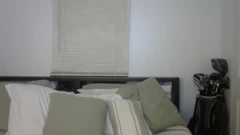 Gavin online show from February 2025 04:14:02 AM