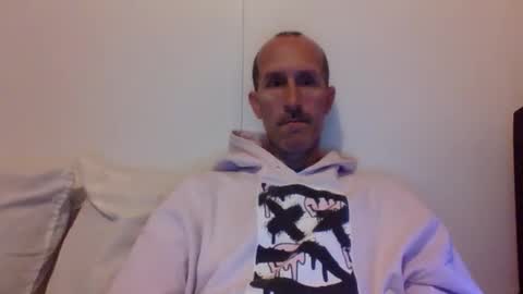 Snapshot of bighugemouthful chatting on September 2025 04:40:01 PM Chaz online show from September 2025 04:40:01 PM