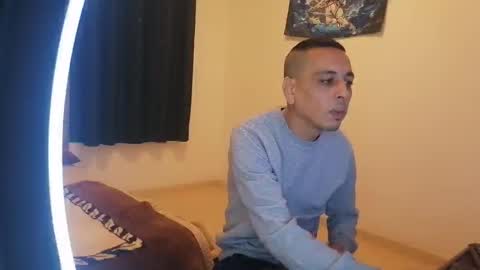 bighunter914318 online show from March 2026 01:32:02 AM