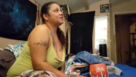 the Mini mami online show from February 2025 06:10:02 AM