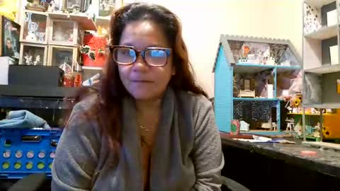 the Mini mami online show from November 2025 09:19:01 AM