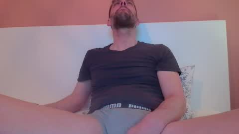 Snapshot of bigonefr chatting on March 2026 07:04:02 PM Sexy Rem online show from March 2026 07:04:02 PM