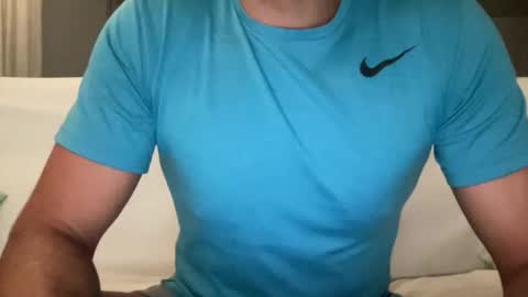 Snapshot of bigsong78 chatting on October 2025 05:58:02 PM BigHardCock horny Balearic Islands online show from October 2025 05:58:02 PM