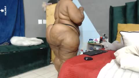 bigsuperbutt online show from March 2026 08:53:01 PM