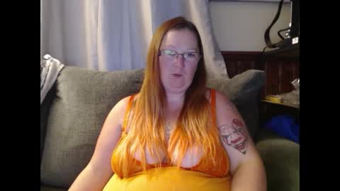 Snapshot of bigtitsgirl9991 chatting on September 2025 01:54:01 PM Kim online show from September 2025 01:54:01 PM