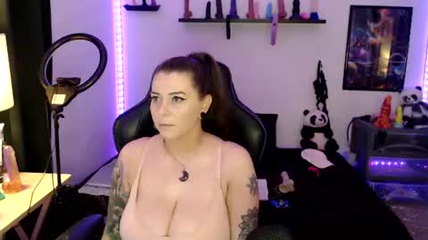 Nichole lights online show from June 2026 10:31:01 PM