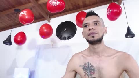 Snapshot of bigzehuz chatting on February 2025 09:43:01 PM andres online show from February 2025 09:43:01 PM