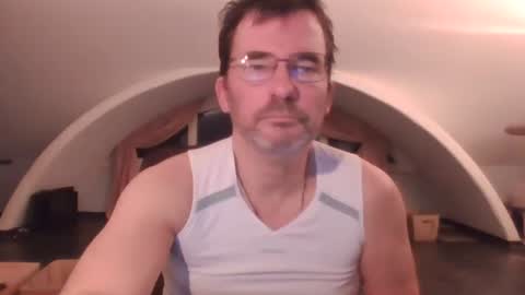 bikertom1988 online show from January 2025 04:16:02 PM