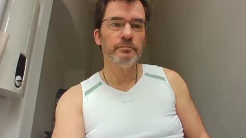 bikertom1988 online show from February 2025 11:06:02 AM