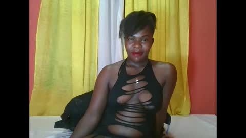 Snapshot of bilion_ass chatting on February 2025 12:05:01 AM TREZAH online show from February 2025 12:05:01 AM