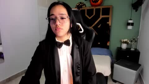 Billie online show from November 2025 07:24:01 PM