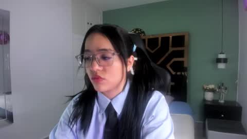 Billie online show from November 2025 07:36:01 PM