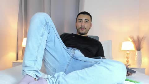 Snapshot of bilyryan1 chatting on January 2025 07:55:01 PM Nick Moca online show from January 2025 07:55:01 PM