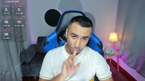 Snapshot of bilyryan1 chatting on January 2025 12:28:02 AM Nick Moca online show from January 2025 12:28:02 AM