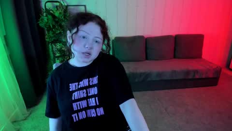 Snapshot of bitchofsun chatting on January 2025 02:35:01 PM Nana online show from January 2025 02:35:01 PM