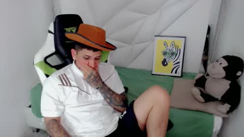 Snapshot of black_diamondd_ chatting on February 2026 03:05:01 PM Black diamondd online show from February 2026 03:05:01 PM