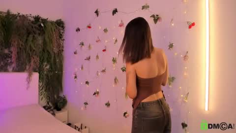 Jenny online show from May 2026 09:15:01 AM