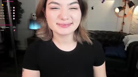 Mon Mon online show from October 2025 02:45:01 AM