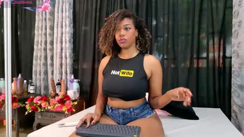 Tifany online show from February 2026 12:56:02 PM