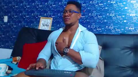 duglas online show from October 2025 03:34:02 PM