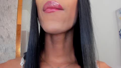 Nina online show from December 2024 01:38:02 PM